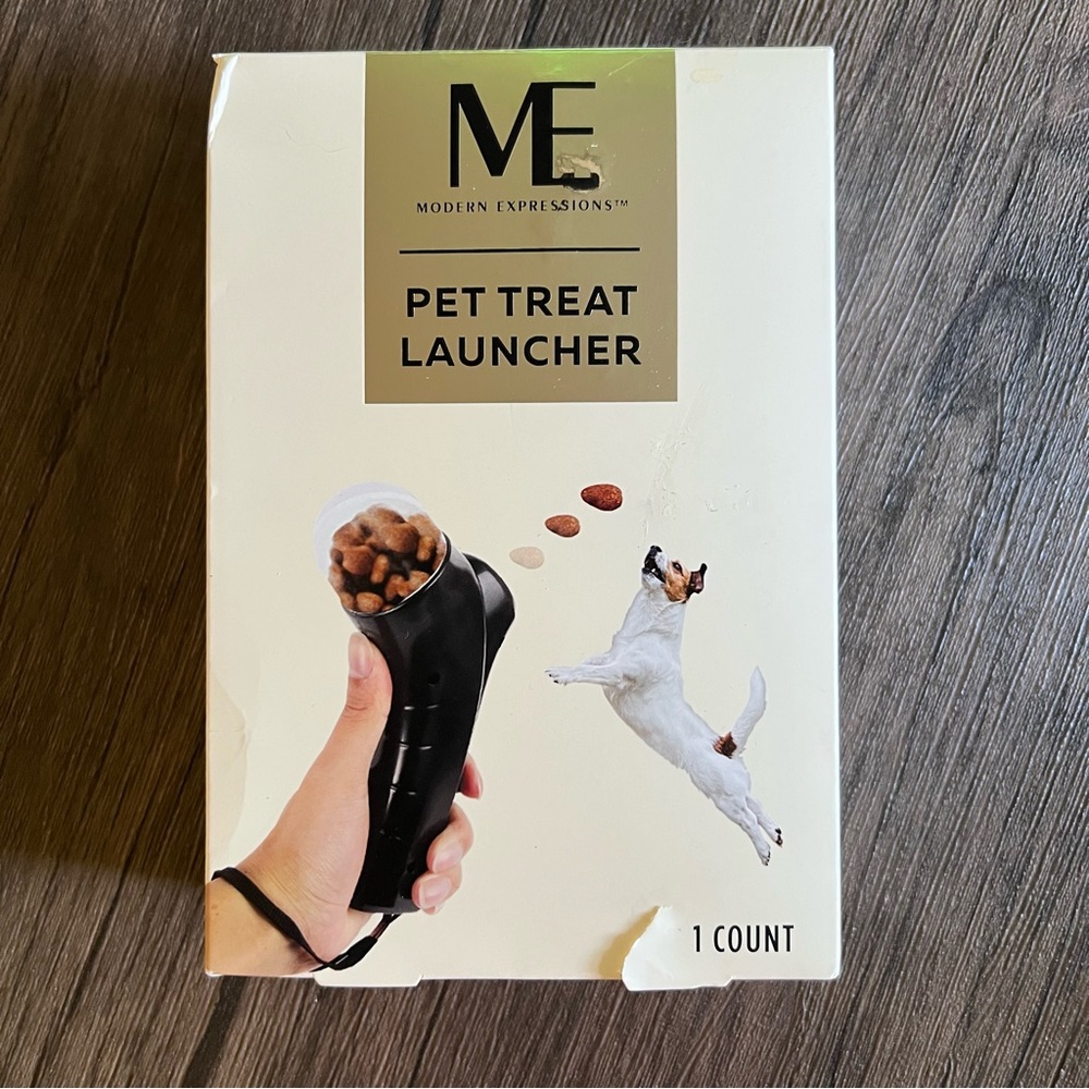 Pet Treat Launcher